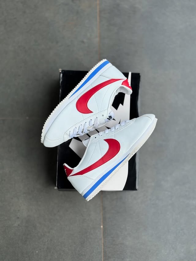 Nike SB Dunk Low in black and grey, 7A quality footwear from the best shoe store in Malappuram.